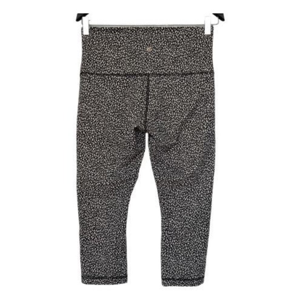 Lululemon Athletica Women's Leggings - Picture 2 of 3